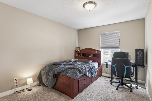 18099 Heirloom Court, Lakeville, MN 55044