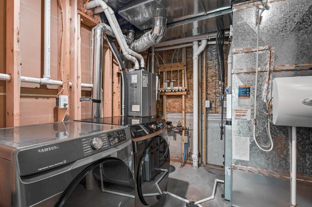 18099 Heirloom Court, Lakeville, MN 55044