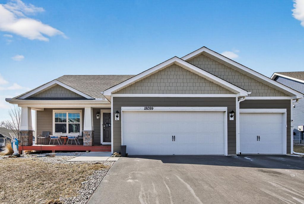 18099 Heirloom Court, Lakeville, MN 55044