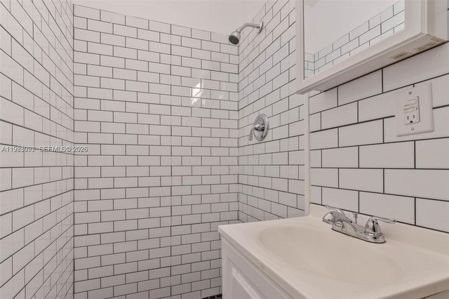 259 NE 56th St 1, Miami, FL 33137