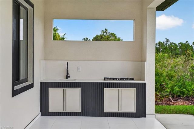 618 Wells AVE, Lehigh Acres, FL 33972