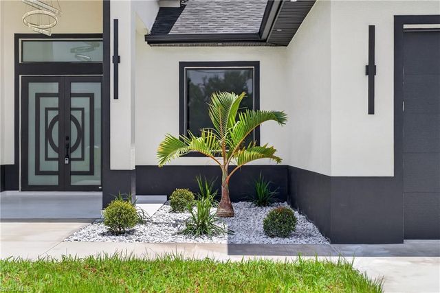 618 Wells AVE, Lehigh Acres, FL 33972