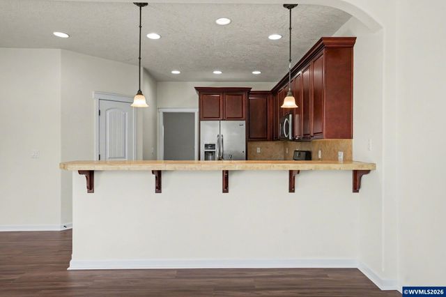 830 Limelight Av NW, Salem, OR 97304