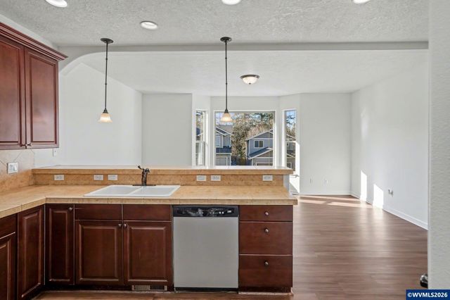 830 Limelight Av NW, Salem, OR 97304