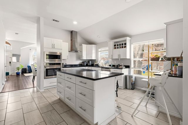 403 Attaway Drive, Euless, TX 76039