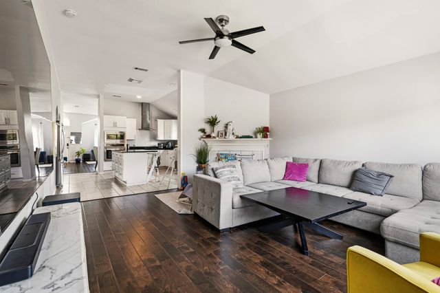 403 Attaway Drive, Euless, TX 76039