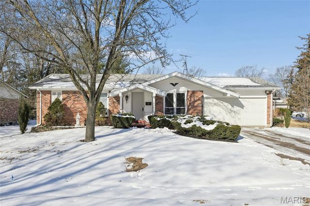 1599 Spangler Drive, Florissant, MO 63031