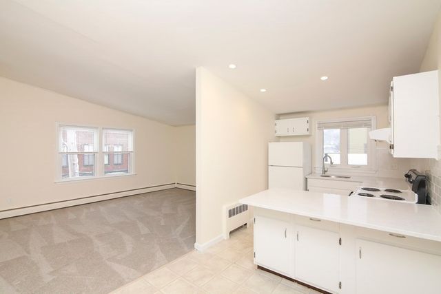 118 Pleasant Street 31, Marblehead, MA 01945