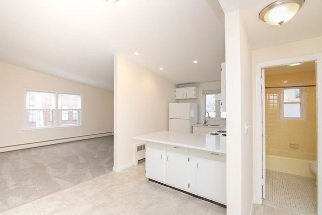 118 Pleasant Street 31, Marblehead, MA 01945