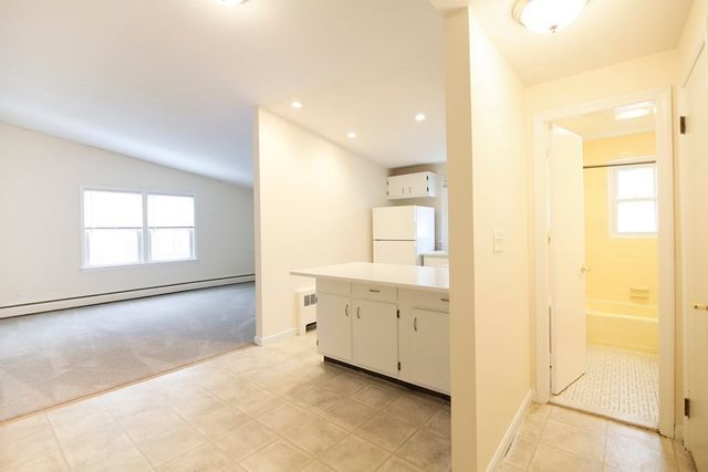118 Pleasant Street 31, Marblehead, MA 01945