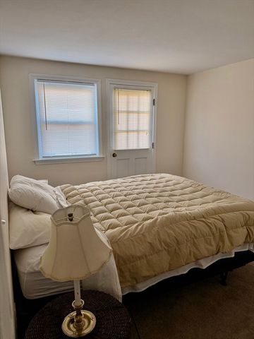 118 Pleasant Street 31, Marblehead, MA 01945
