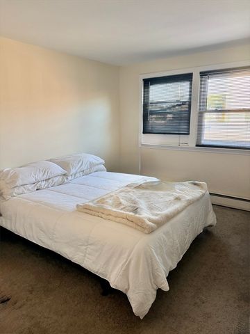 118 Pleasant Street 31, Marblehead, MA 01945