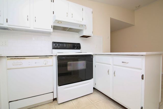 118 Pleasant Street 31, Marblehead, MA 01945