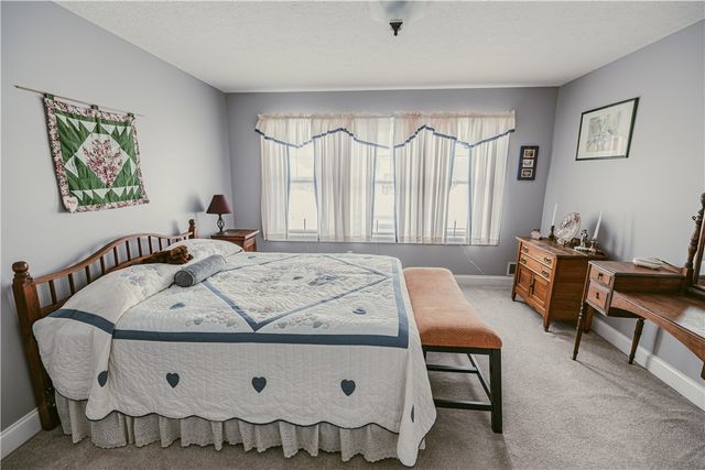 621 Brookstone, Webster, NY 14580