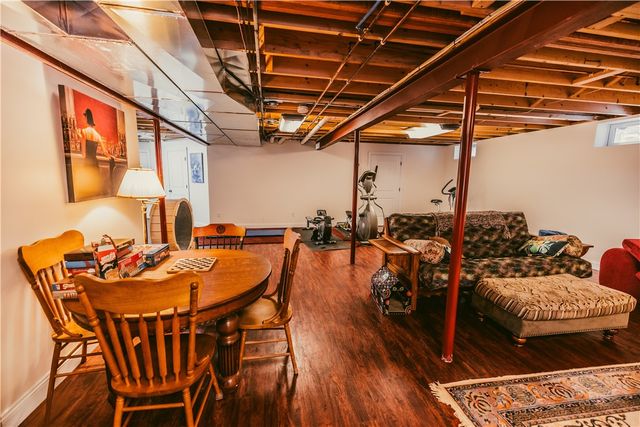 621 Brookstone, Webster, NY 14580