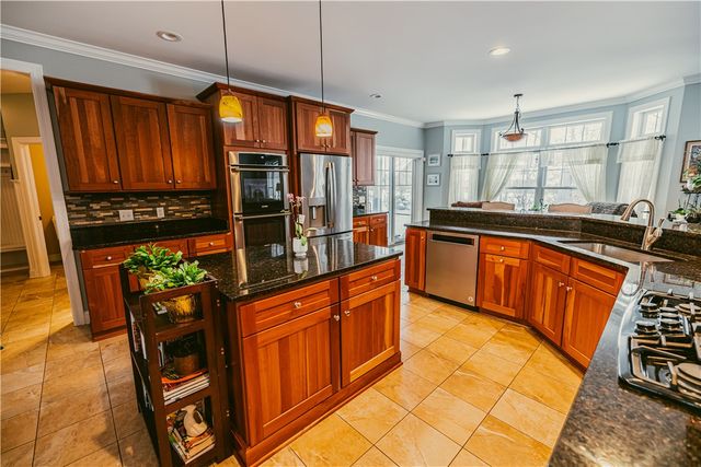 621 Brookstone, Webster, NY 14580