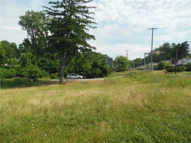 5558 Brownsville Rd, Baldwin Boro, PA 15236