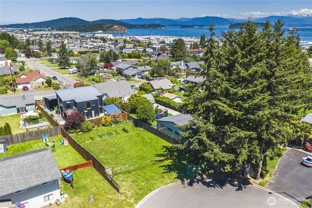 1112 37th Street, Anacortes, WA 98221