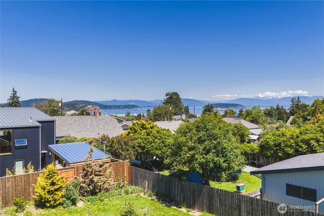 1112 37th Street, Anacortes, WA 98221