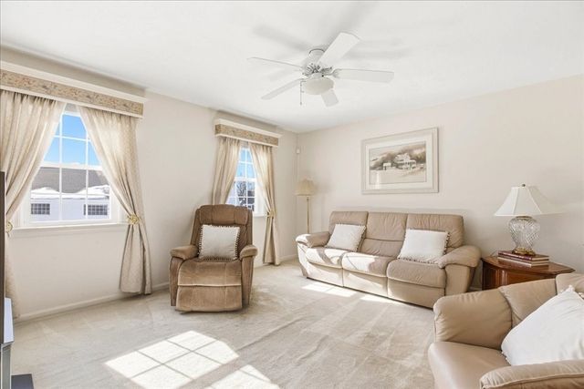 3 Oak View Terrace 3, Franklin, MA 02038