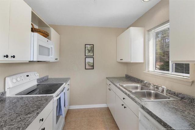 3374 Galleria Drive 11, Fayetteville, NC 28303