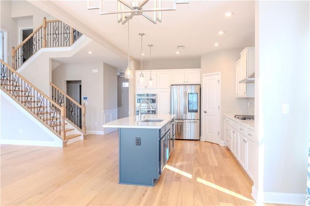 8040 Scenic Ridge Way, Ball Ground, GA 30107