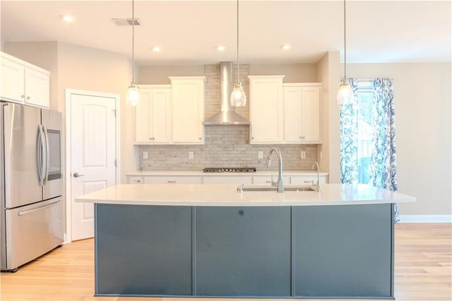 8040 Scenic Ridge Way, Ball Ground, GA 30107