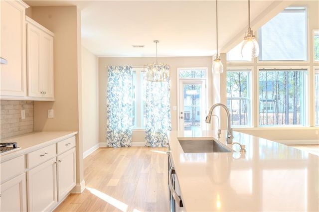 8040 Scenic Ridge Way, Ball Ground, GA 30107