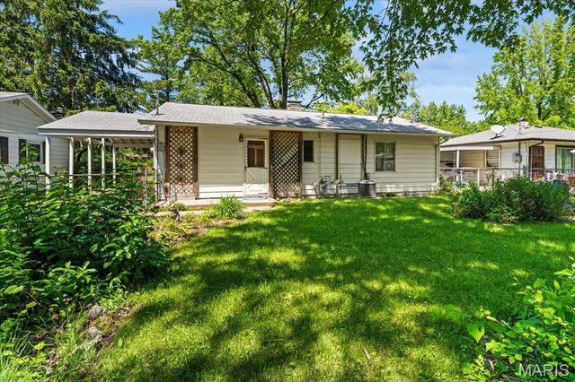 4110 Memorial Drive, Belleville, IL 62226