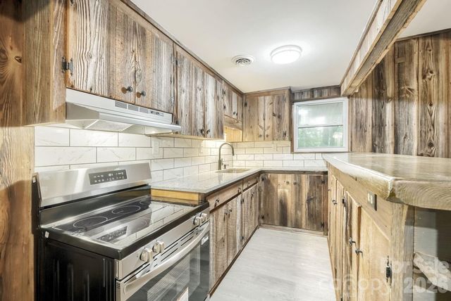 42640 Moonshine Drive, New London, NC 28127