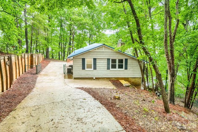 42640 Moonshine Drive, New London, NC 28127