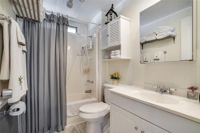 641 FAIRMOUNT DRIVE, North Port, FL 34287