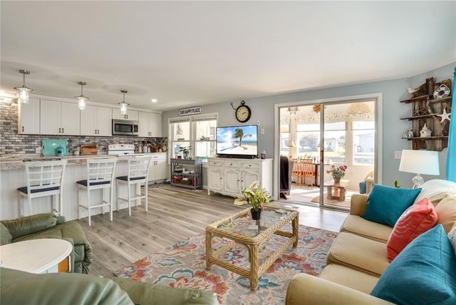 641 FAIRMOUNT DRIVE, North Port, FL 34287