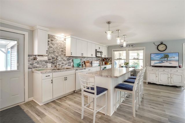 641 FAIRMOUNT DRIVE, North Port, FL 34287