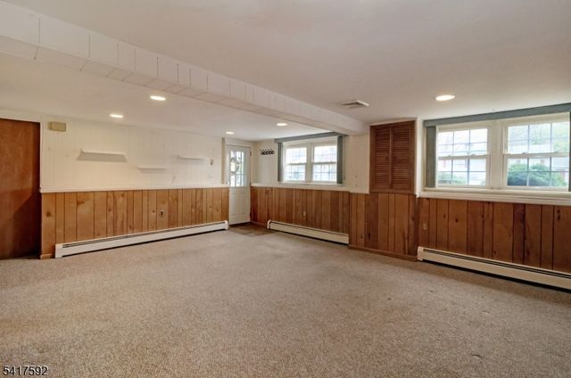 1 Knapp Ave, Florham Park Boro, NJ 07932