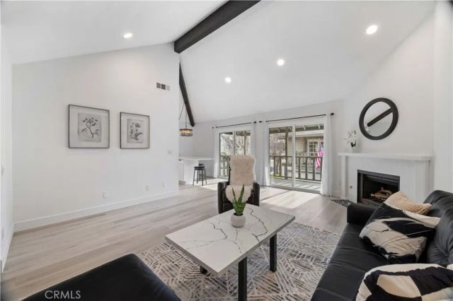 2231 Pacific A1, Costa Mesa, CA 92627