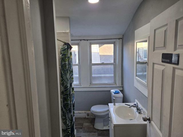 718 W STATE ST, Trenton, NJ 08618