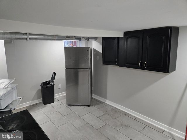 718 W STATE ST, Trenton, NJ 08618