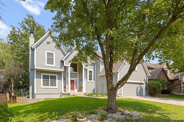 13119 S Hallet Court, Olathe, KS 66062