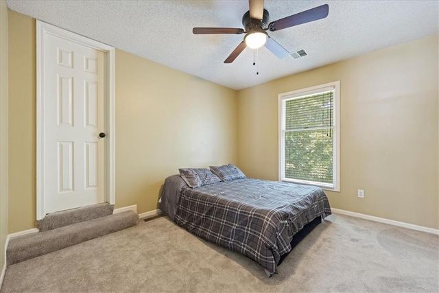 13119 S Hallet Court, Olathe, KS 66062