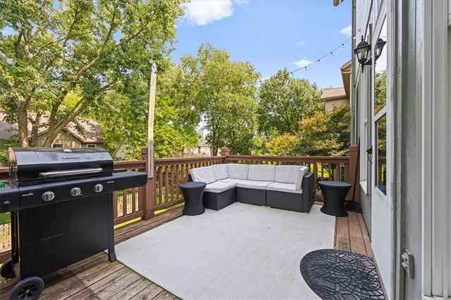 13119 S Hallet Court, Olathe, KS 66062