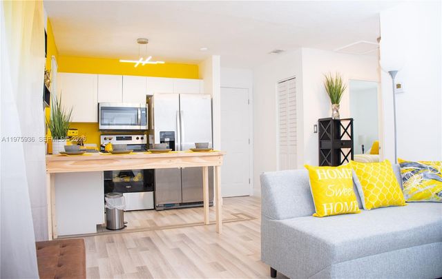 43 NW 41st St, Miami, FL 33127