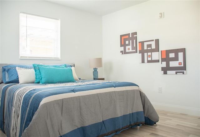 43 NW 41st St, Miami, FL 33127