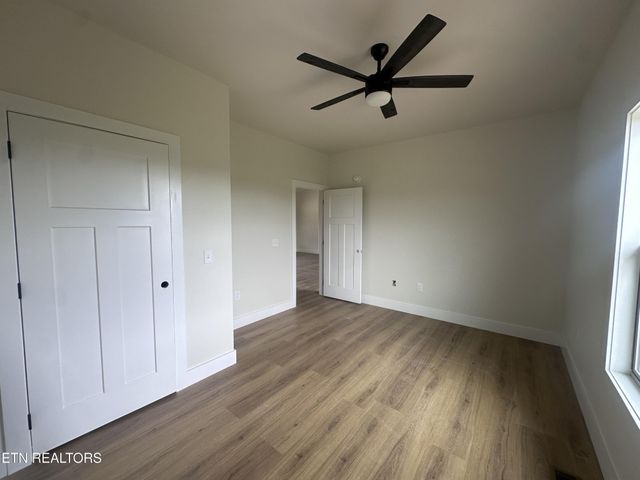 934 Allardt Hwy, Jamestown, TN 38556