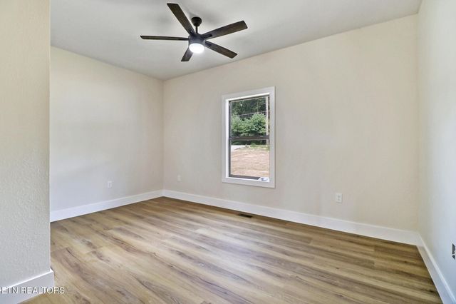934 Allardt Hwy, Jamestown, TN 38556