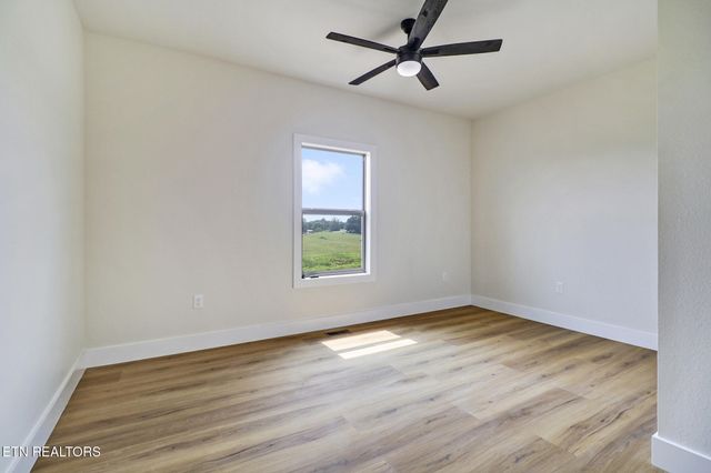 934 Allardt Hwy, Jamestown, TN 38556