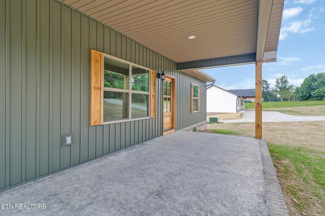 934 Allardt Hwy, Jamestown, TN 38556