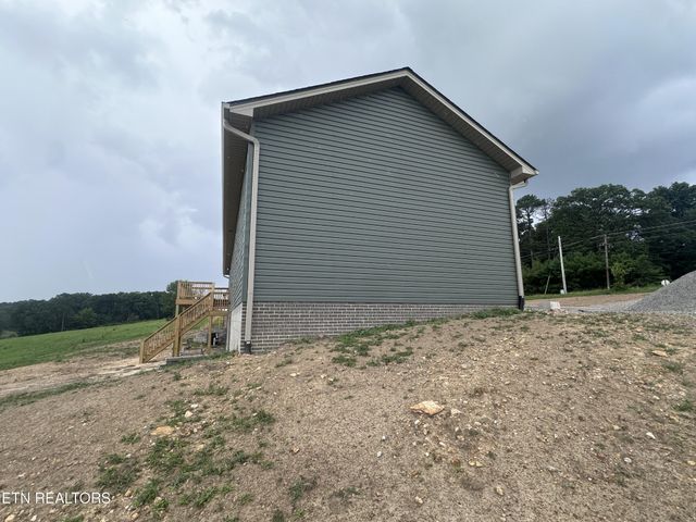 934 Allardt Hwy, Jamestown, TN 38556
