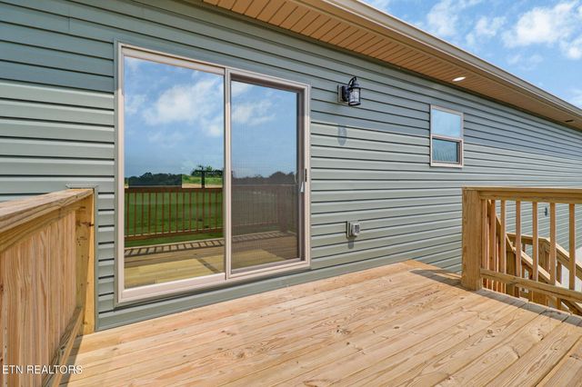 934 Allardt Hwy, Jamestown, TN 38556