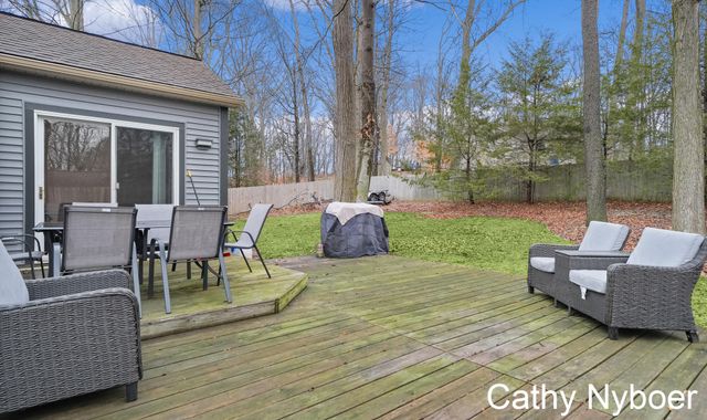 13478 Lakeshore Avenue, Grand Haven Twp, MI 49417